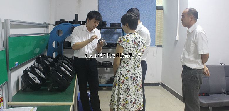 寮步科技局鐘局長及建設銀行鄭行長來我司考察